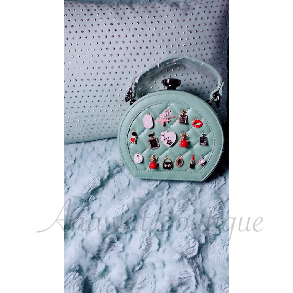 Quinn Quilted Diamond Charm Crossbody - Picture 2 of 7